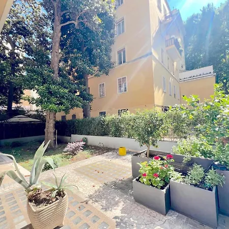 The Garden In Parioli Apartment *