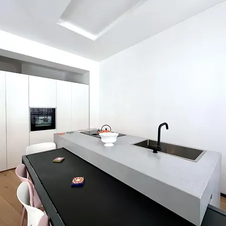 Apartment The Garden In Parioli Rome